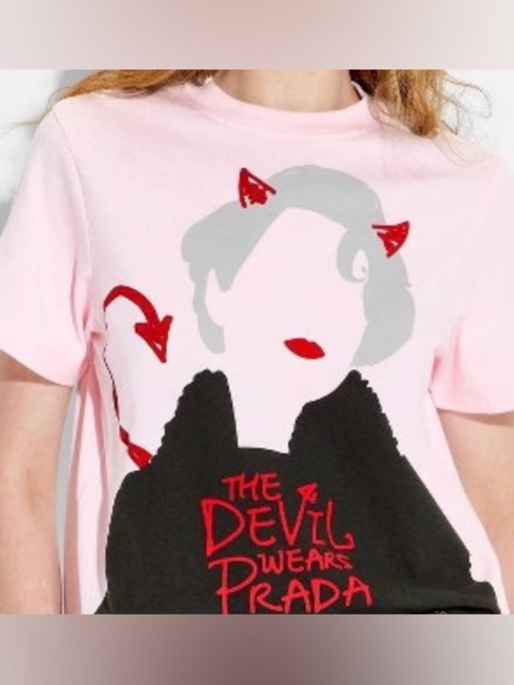 “Devil Wears Prada” Viral Trending Graphic Tee with Red and Gray Print